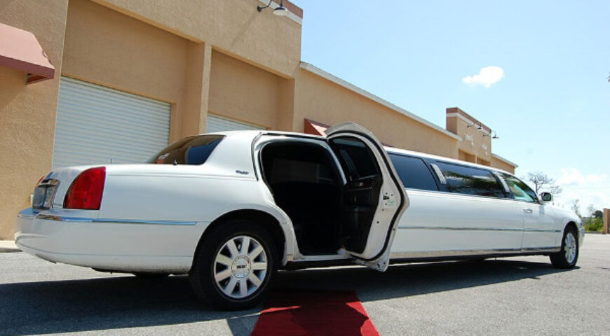 Unveiling the Hidden Perks of Booking a Limo Service in Advance
